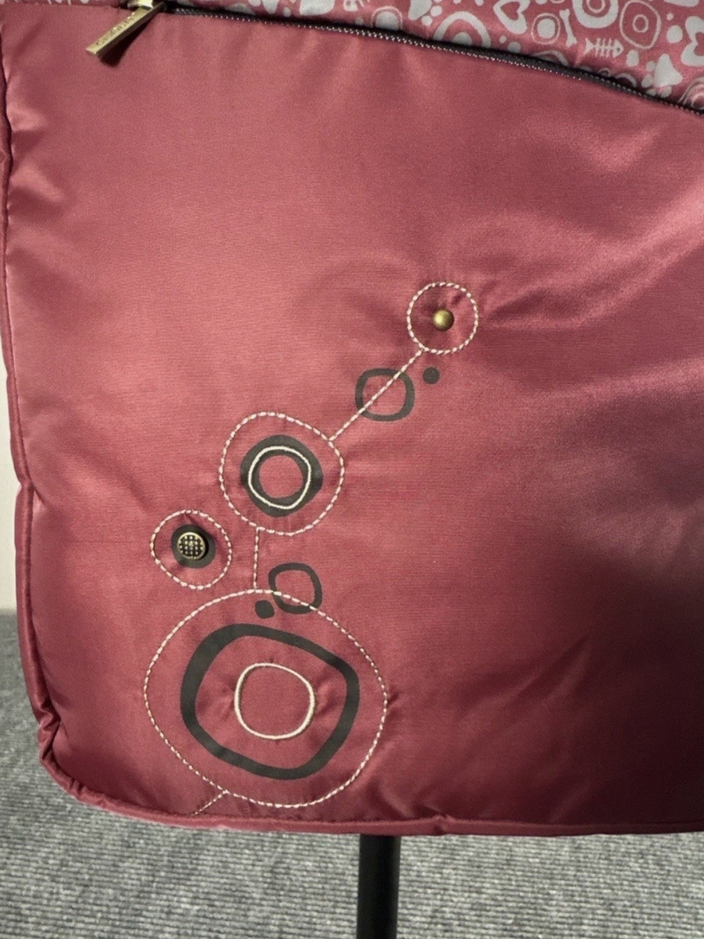 Chala Burgundy and Gray Tote with Paw Charm - Picture 3 of 15